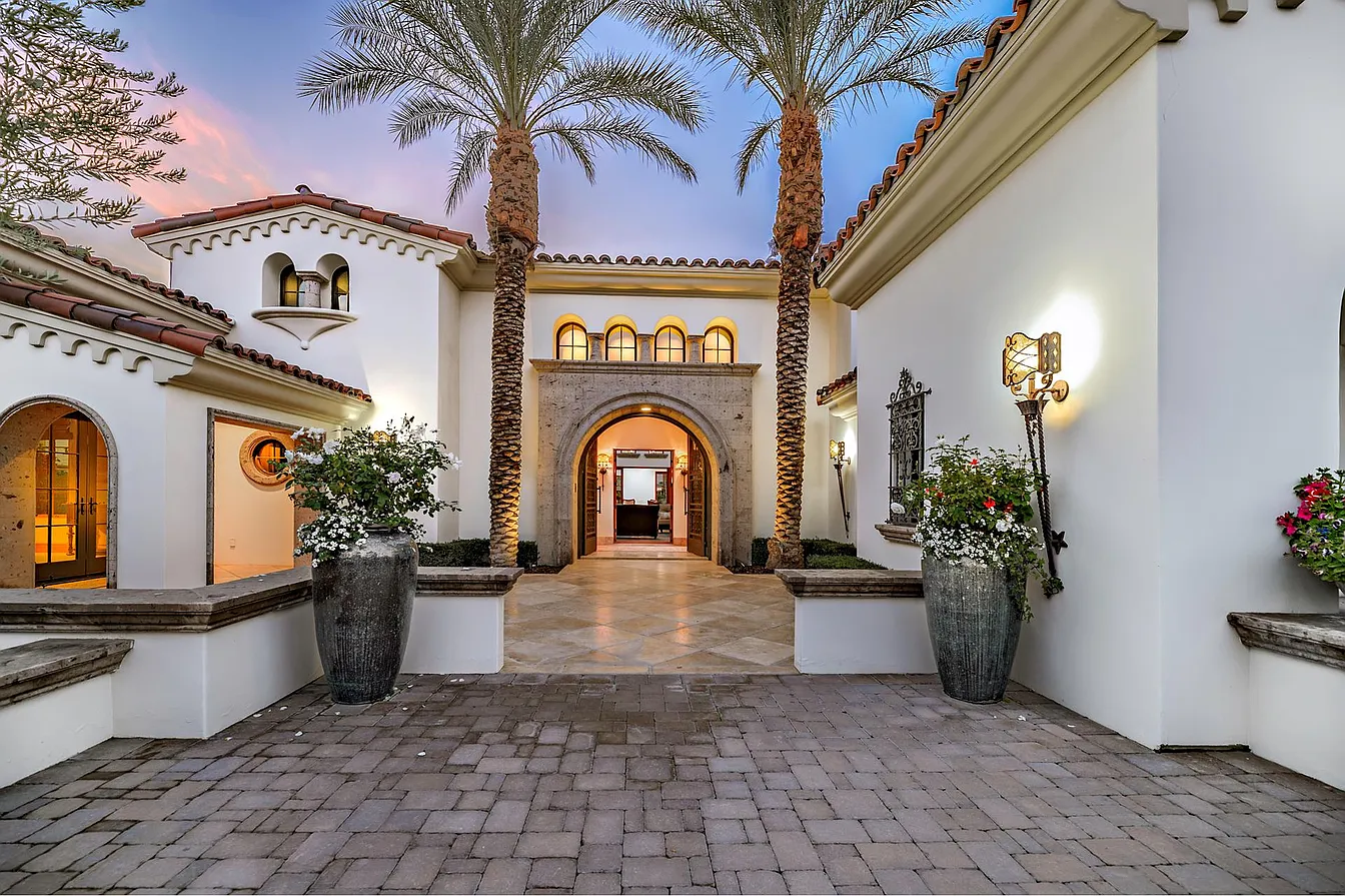 52647 Via Savona in La Quinta, CA
