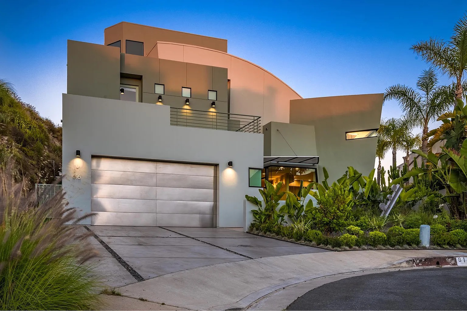 616 Bolsana Drive in Laguna Beach, CA