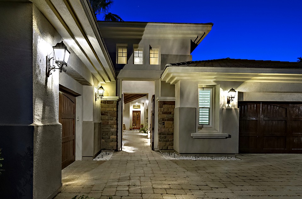 La Quinta illuminated courtyard sold by Josh Reef